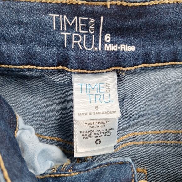 Time&Tru Mid-Rise Denim Jean Short Size 6 Blue Stretch Distressed Women's - Picture 2 of 7